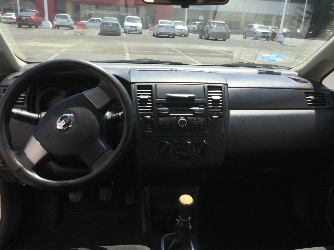 Nissan Tiida 2014