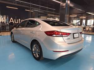 Autos seminuevos, Hyundai Elantra 2018