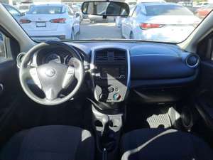 Autos seminuevos, Nissan Versa 2015