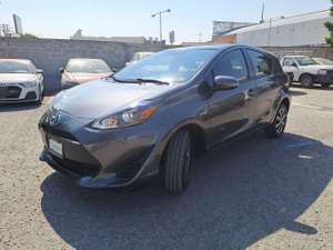 Autos seminuevos, Toyota Prius C 2019