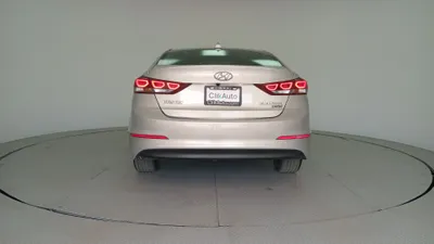 Hyundai Elantra 2018