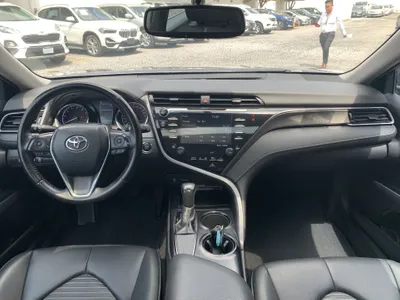 Toyota Camry 2019