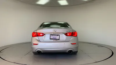 Infiniti Q50 2015