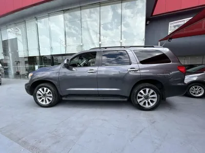 Toyota Sequoia 2017