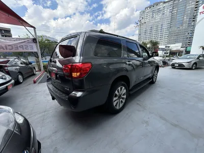 Toyota Sequoia 2017