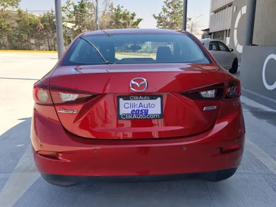 Mazda Mazda3 2015