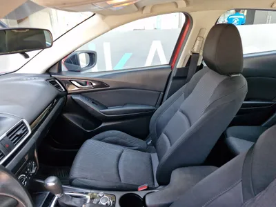 Mazda Mazda3 2015