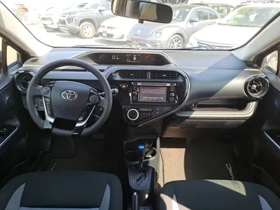 Toyota Prius C 2019