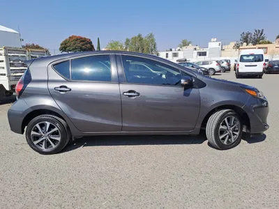 Toyota Prius C 2019