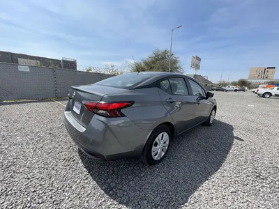 Nissan Versa 2021