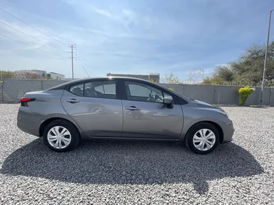 Nissan Versa 2021