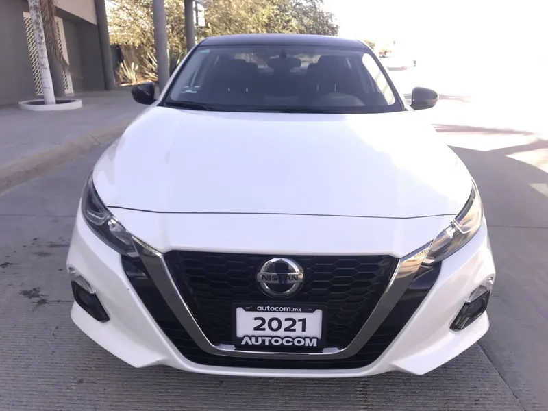 Nissan Altima 2021
