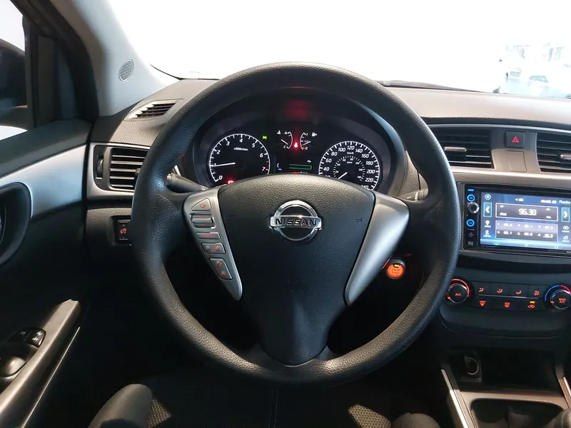 Nissan Sentra 2018