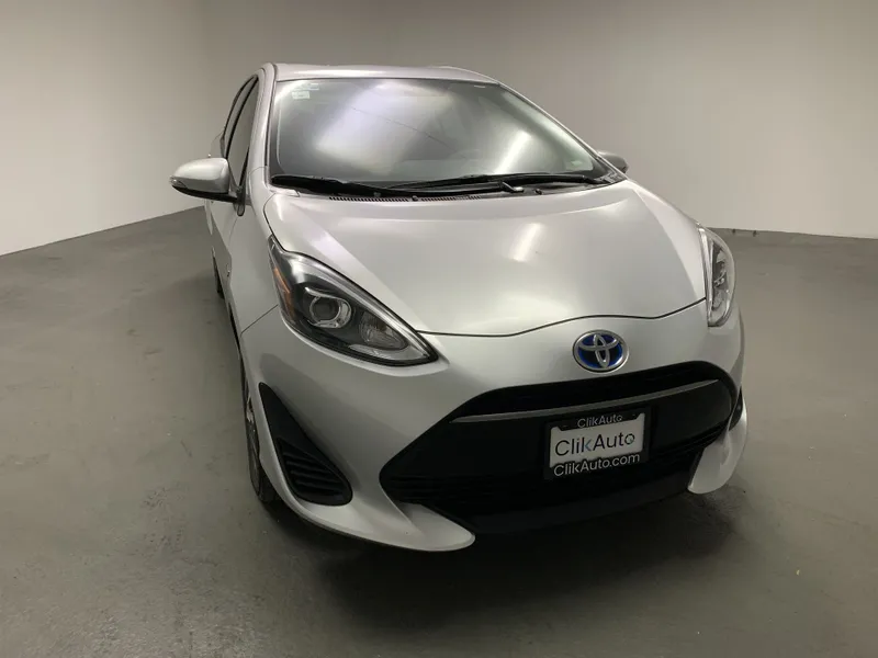 Toyota Prius C 2019
