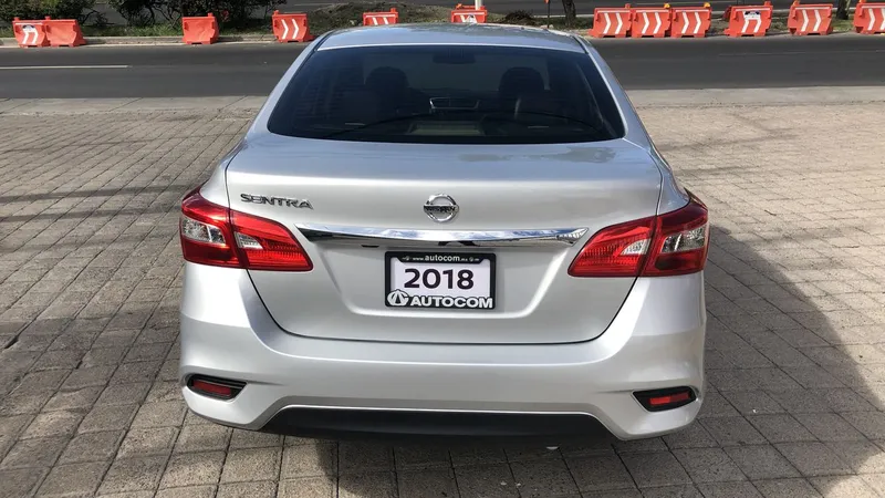 Nissan Sentra 2018