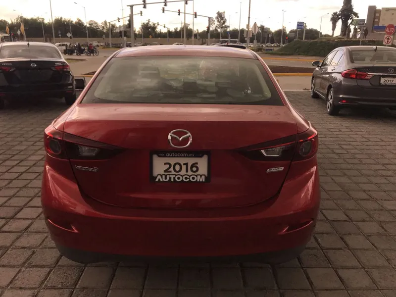Mazda Mazda3 2016