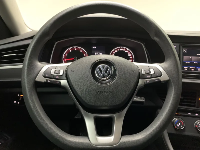 Auto seminuevo Volkswagen Jetta 2020