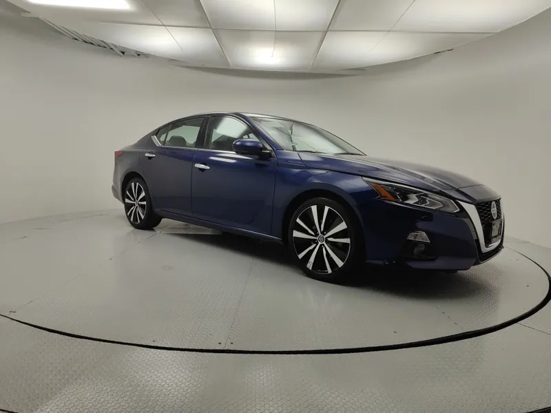 Nissan Altima 2021