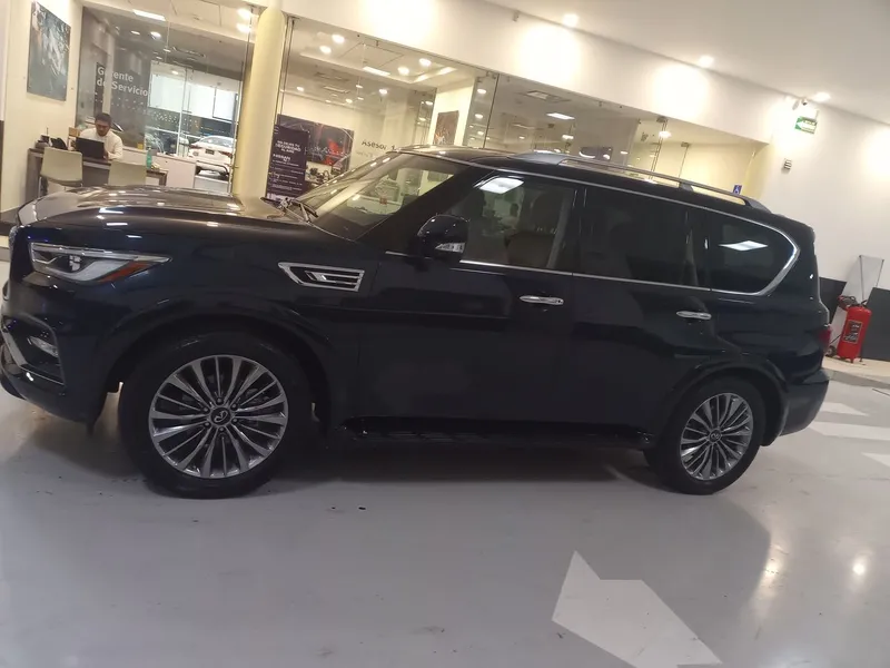 Infiniti Qx80 2021