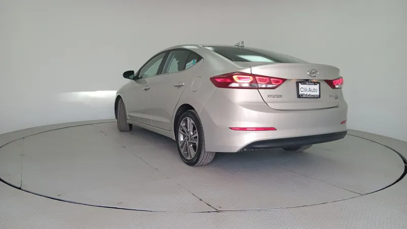 Hyundai Elantra 2018