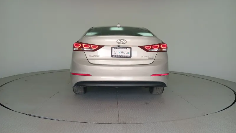 Hyundai Elantra 2018