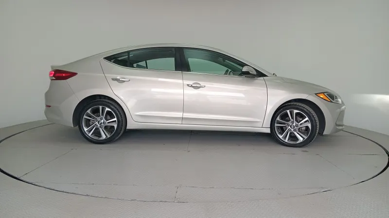 Hyundai Elantra 2018