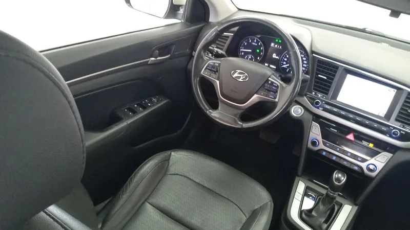 Hyundai Elantra 2018