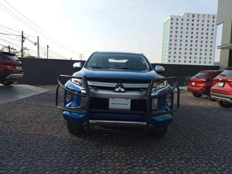 Mitsubishi L200 2022