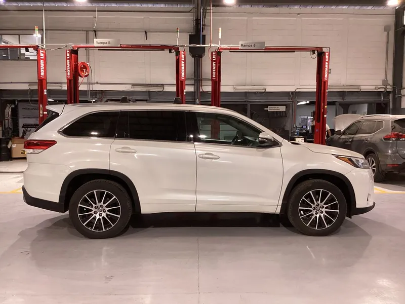 Toyota Highlander 2018