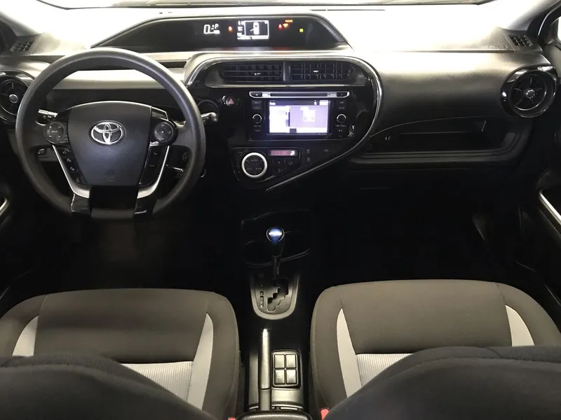 Toyota Prius C 2019