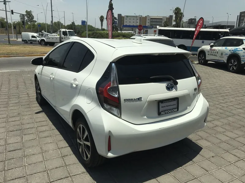 Toyota Prius C 2019