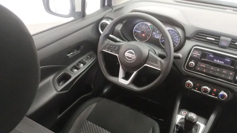 Nissan Versa 2020