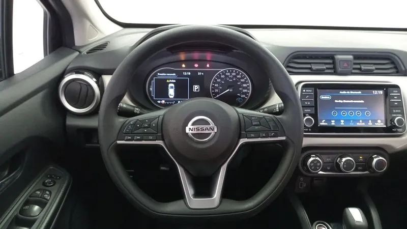 Nissan Versa 2021