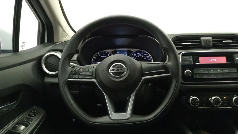 Nissan Versa 2020