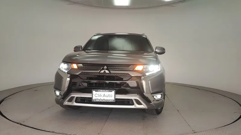 Mitsubishi Outlander 2020