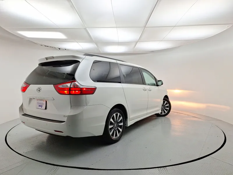 Toyota Sienna 2018