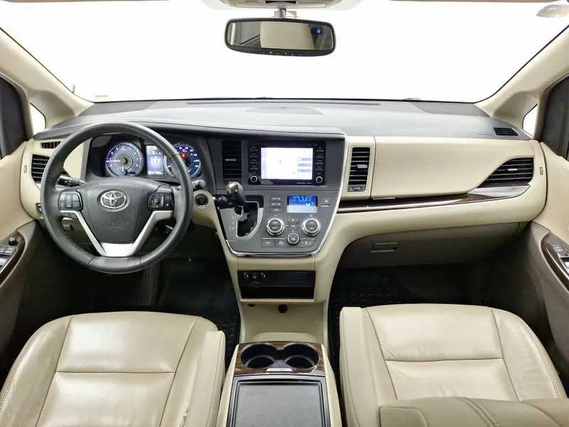 Toyota Sienna 2018