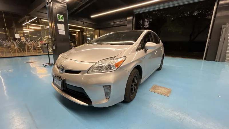 Toyota Prius 2014