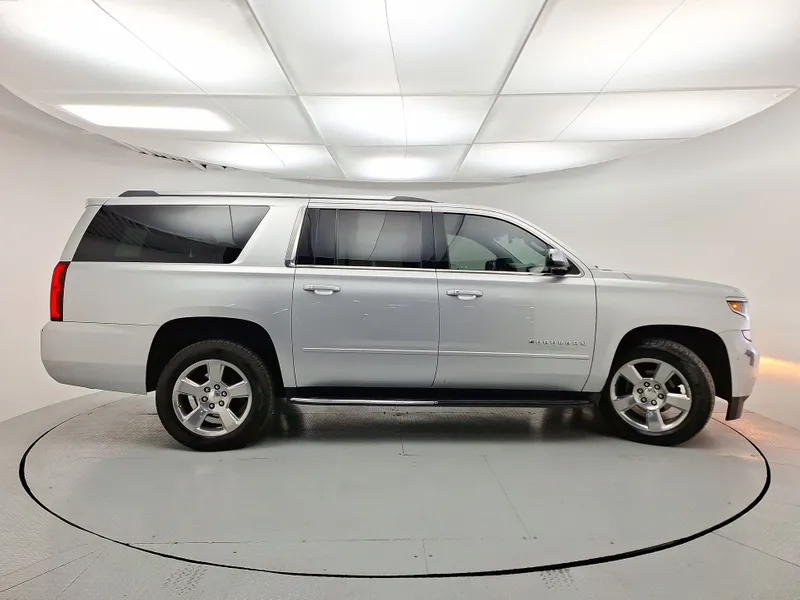 Chevrolet Suburban 2019