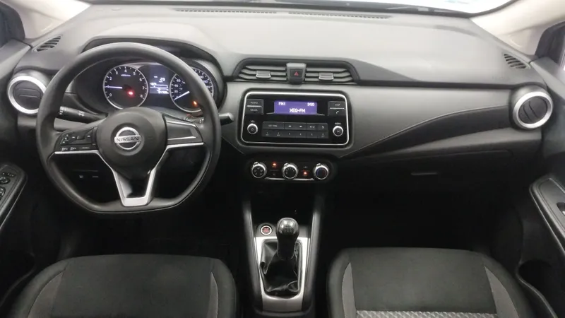 Nissan Versa 2020