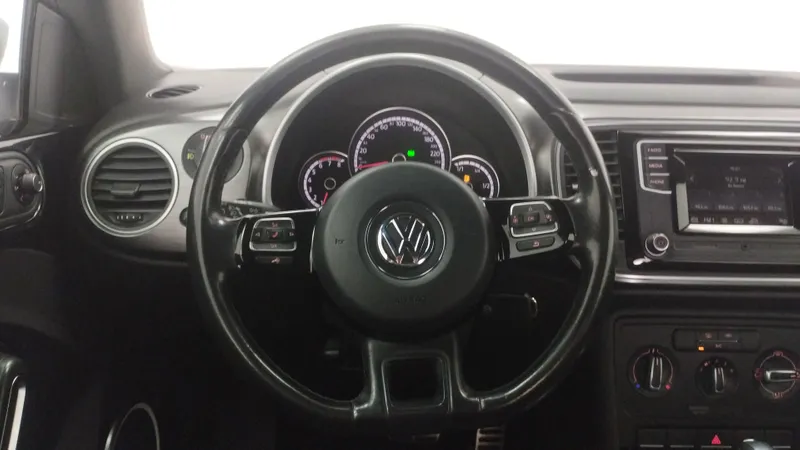 Volkswagen Beetle 2016