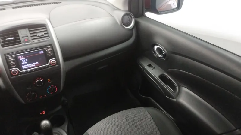 Nissan Versa 2019