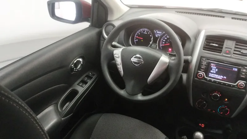 Nissan Versa 2019