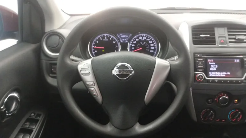 Nissan Versa 2019