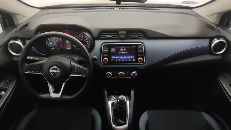 Nissan Versa 2023