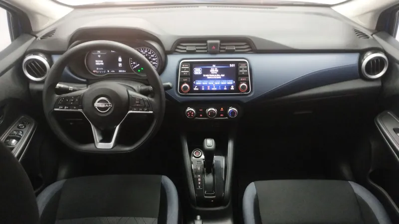 Nissan Versa 2023