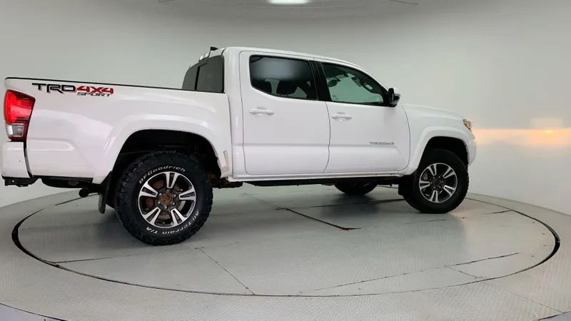 Toyota Tacoma 2017