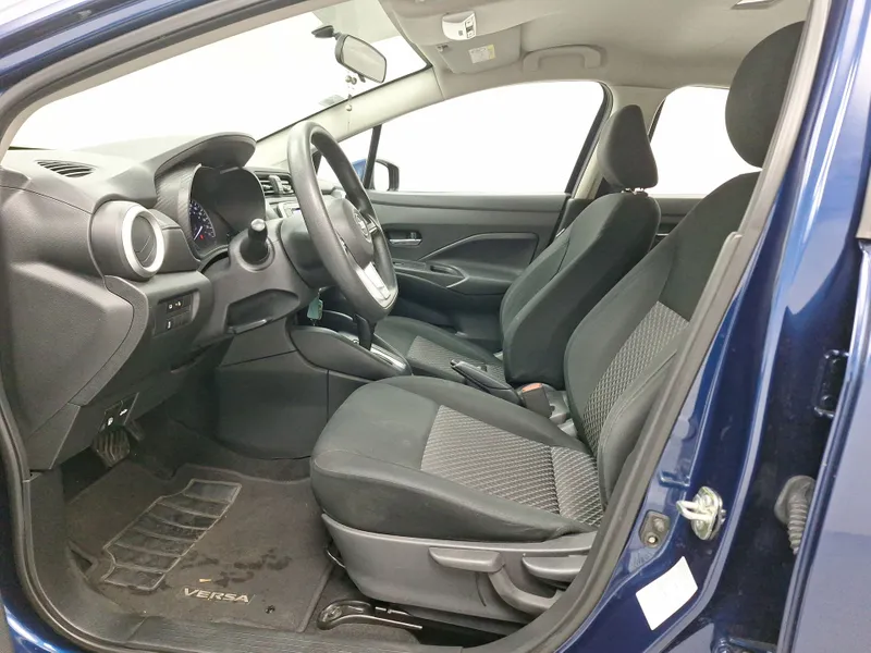 Nissan Versa 2021