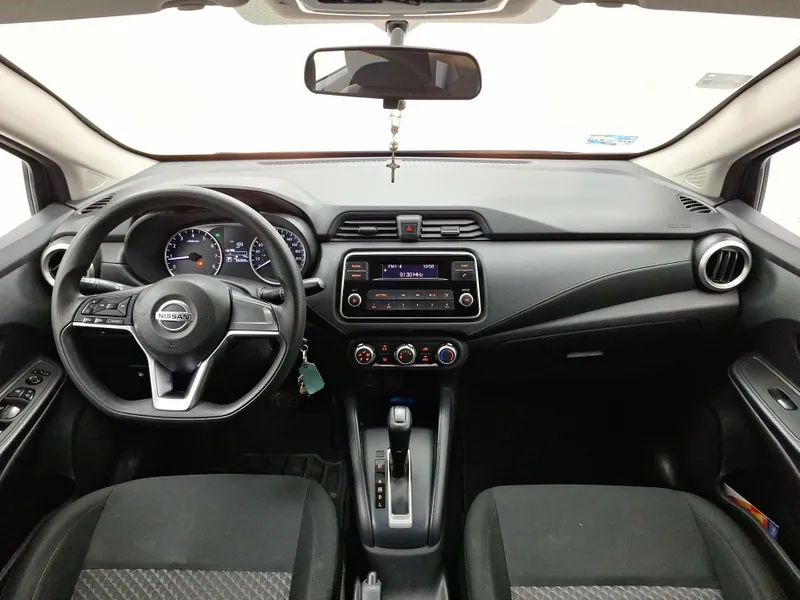 Nissan Versa 2021