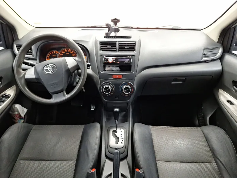 Toyota Avanza 2015